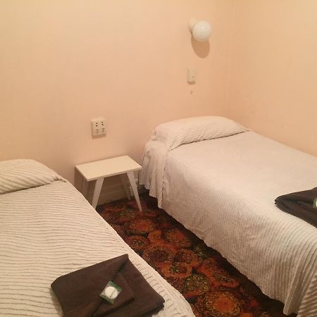 White Hart Hotel Hawera Esterno foto
